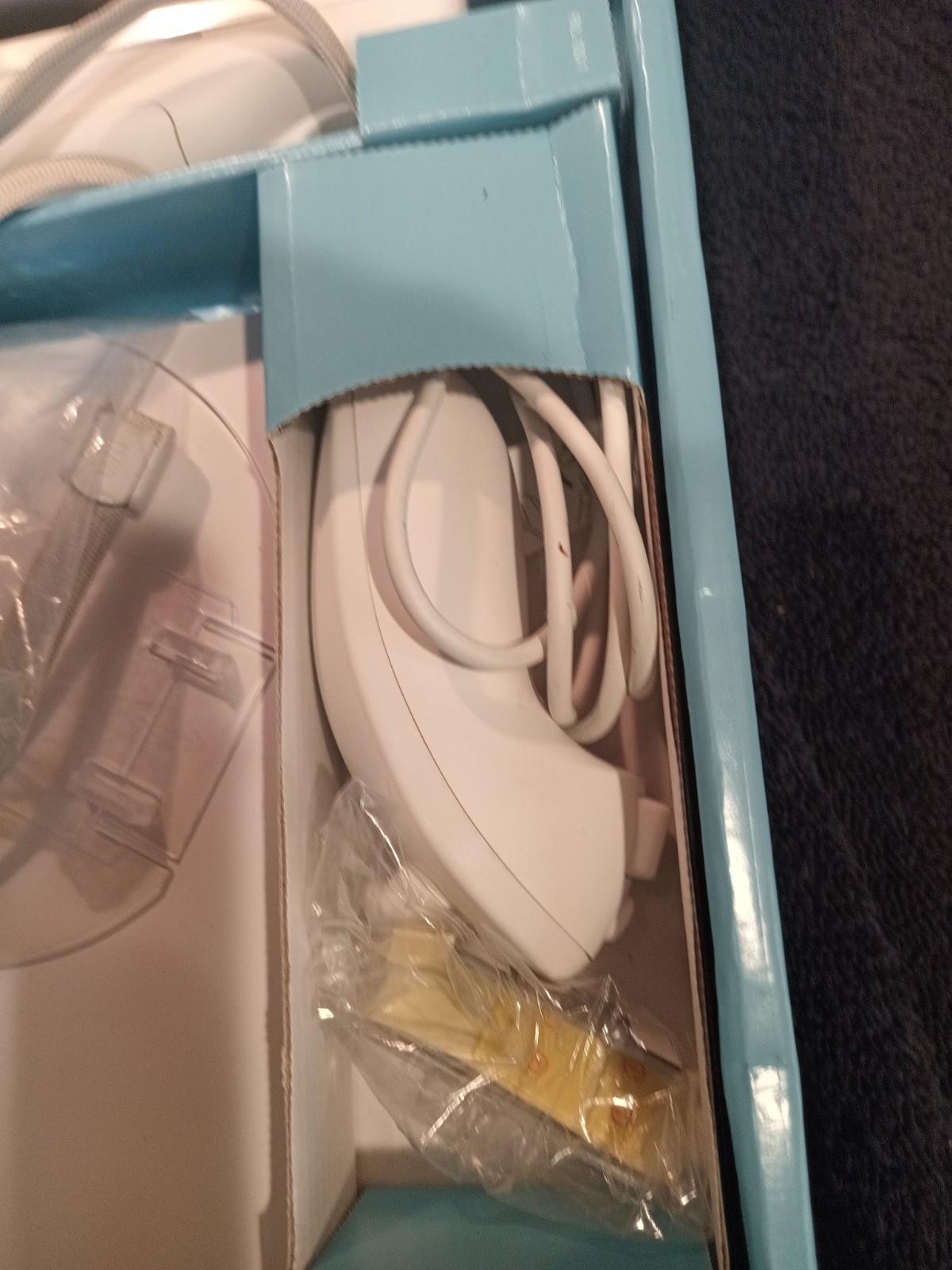 Nintendo Wii Console Bundle RVL-001 White Original Box 2-controller games tested