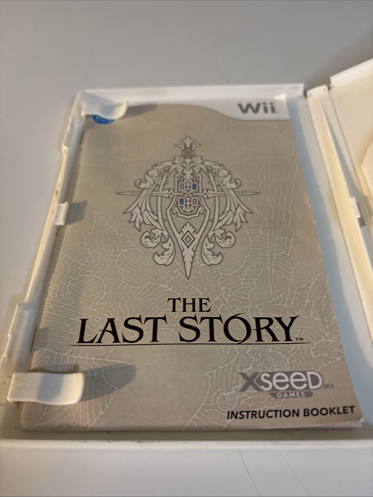 The Last Story (Nintendo Wii, 2012) CIB – Artwork Damage – Fast Free Shipping