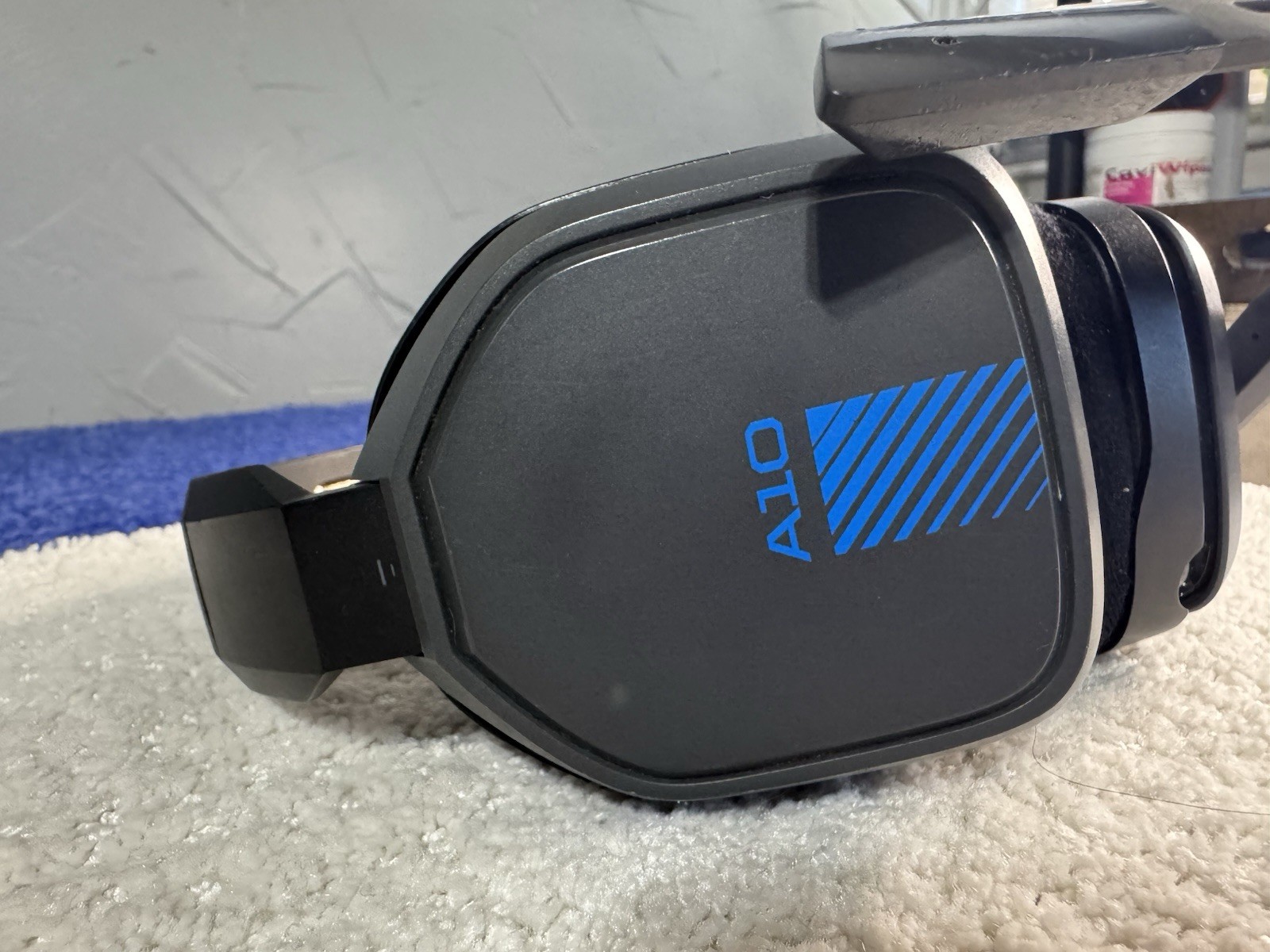 Astro A10 Stereo Gaming Headset – Blue/black No 3.5 Chord. Working!