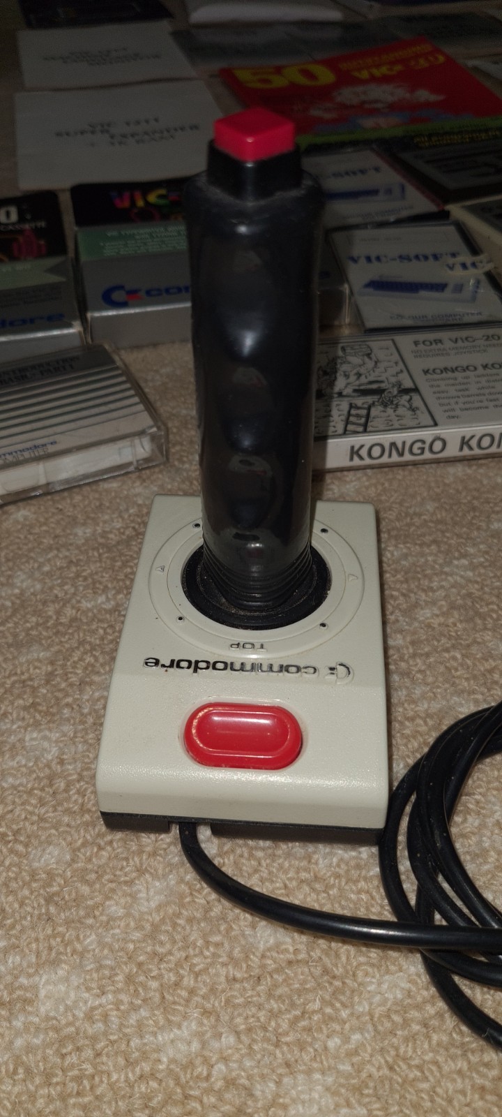 Commodore Vic 20 Boxed VINTAGE BUNDLE VIDEO AND COMPUTER GAME NOSTALGIA RARE