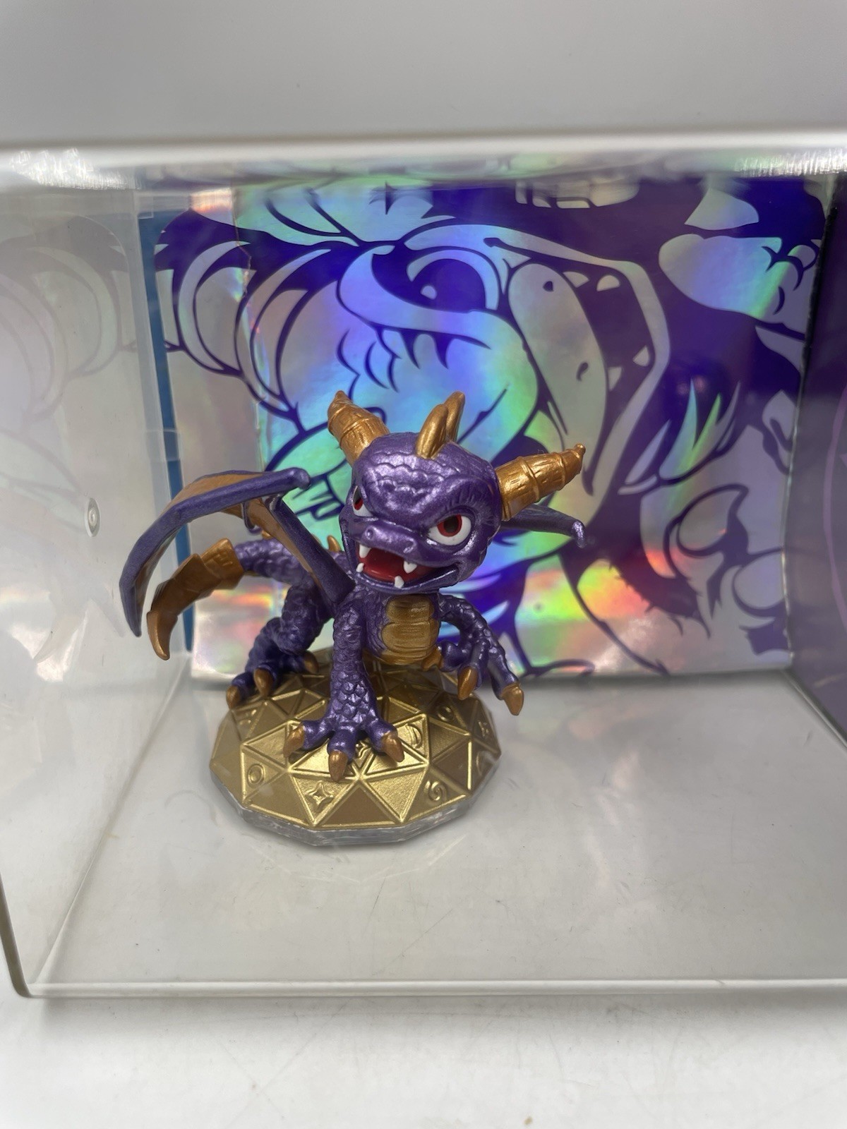 Skylanders Eon’s Elite Spyro in Case