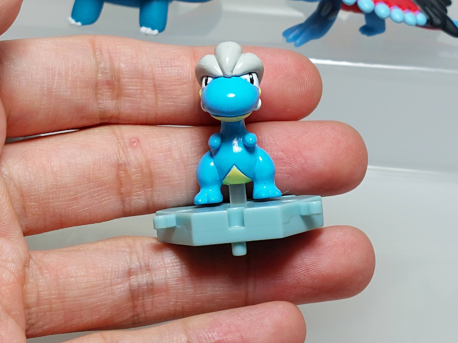 Salamence Shelgon Bagon Roaring Moon Pokemon Figure Takara Tomy Bandai 0.8-1.4in