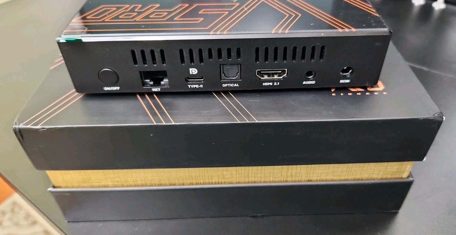 Kinhank Super Console X5 Pro 8GB RAM, 8K UHD, AI-PQ, HDR10 Console Cables Remote