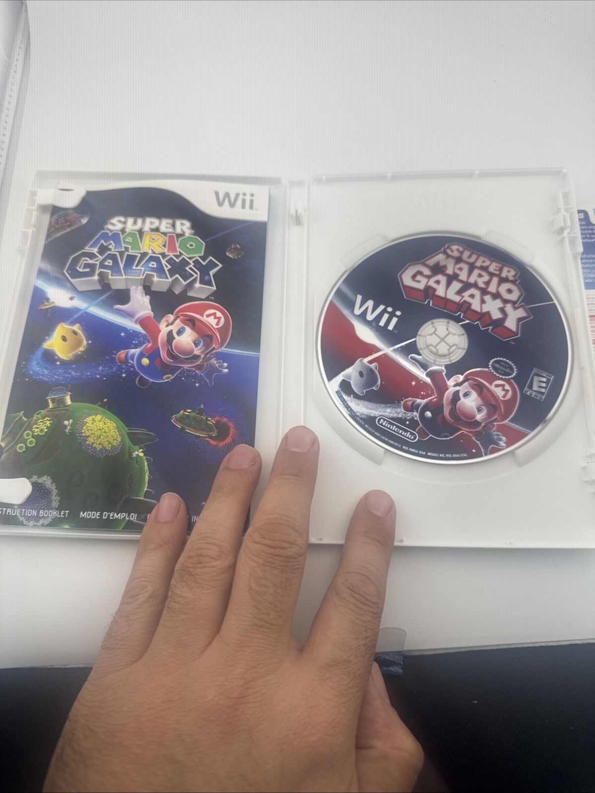 Super Mario Galaxy And Wii Sports Resort (Nintendo Wii, 2007 And 2009)