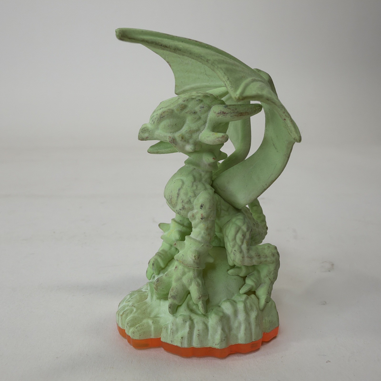 Skylanders Giants Glow in the Dark CYNDER Activision Character Figure 2012