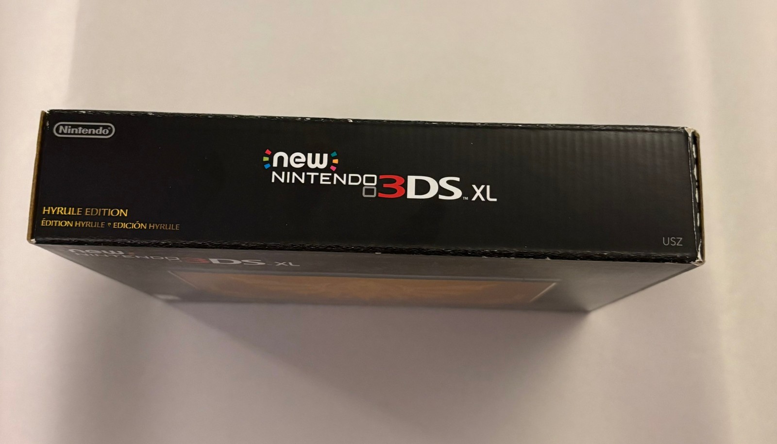 Nintendo New 3DS XL Handheld System Hyrule Edition Complete in Box Zelda Gold