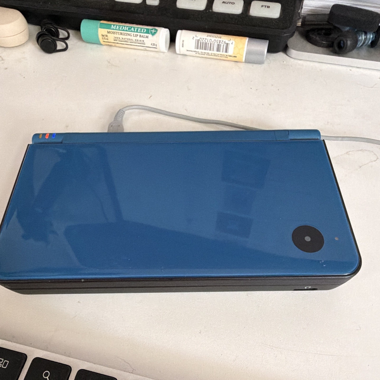 Nintendo DSi XL Blue/Black Handheld System UTL-001(USA) Wi-Fi NTSC-U/C