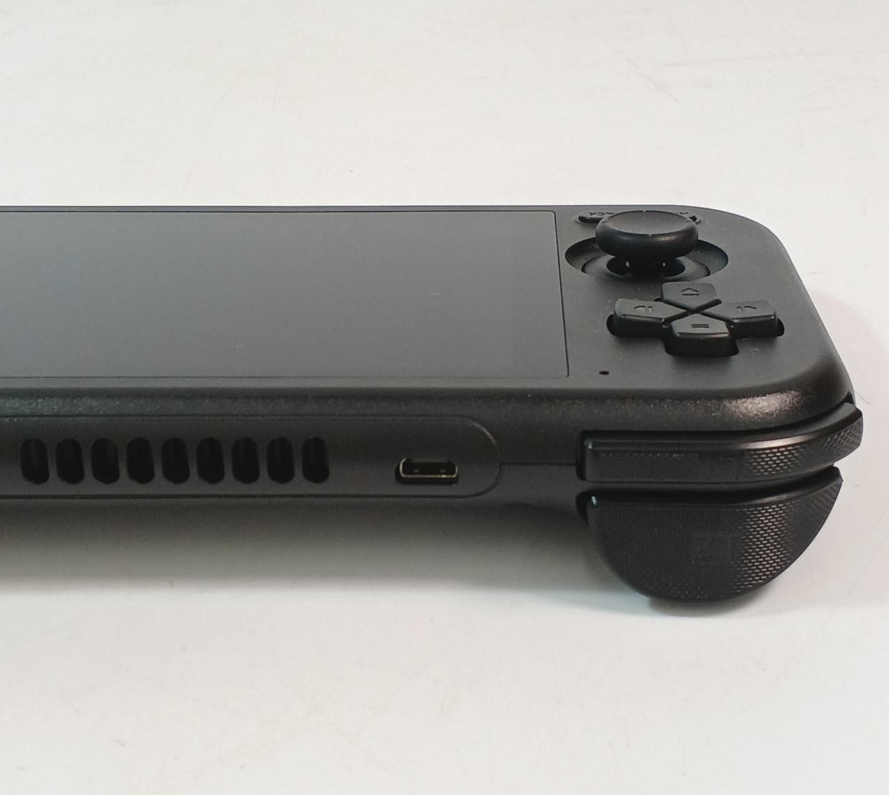 Portable Game Device Model RETROID POCKET4 RETROID