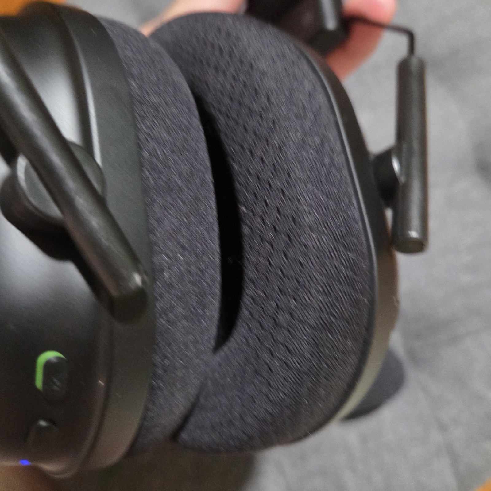 Razer BlackShark V2 Pro Wireless Over-Ear Gaming Headset – Black