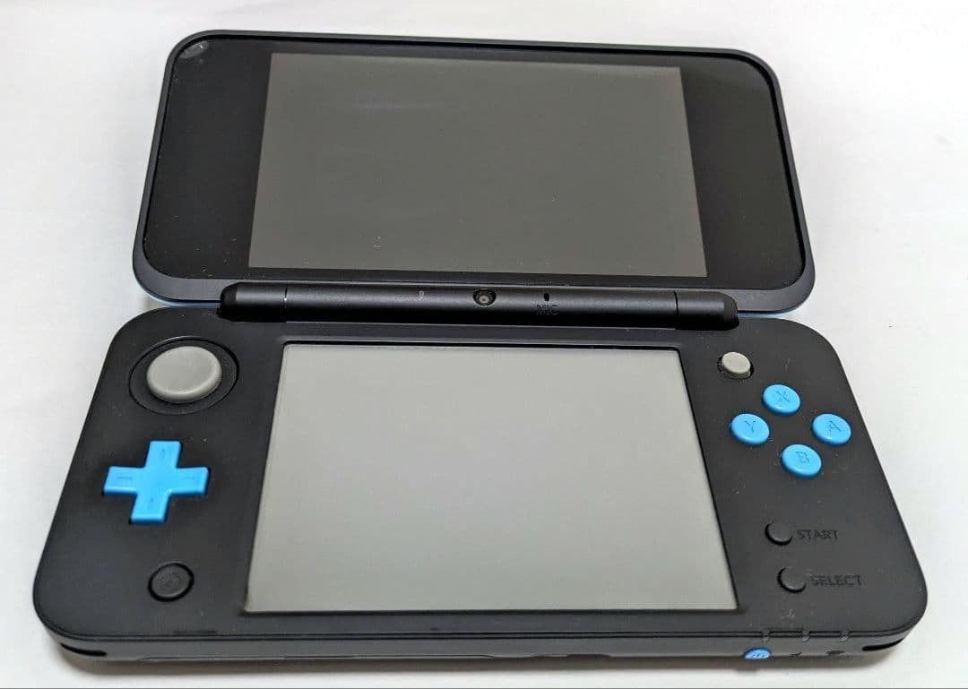 New Nintendo 2DS XL LL Black Turquoise Console Stylus Working Japanese ver