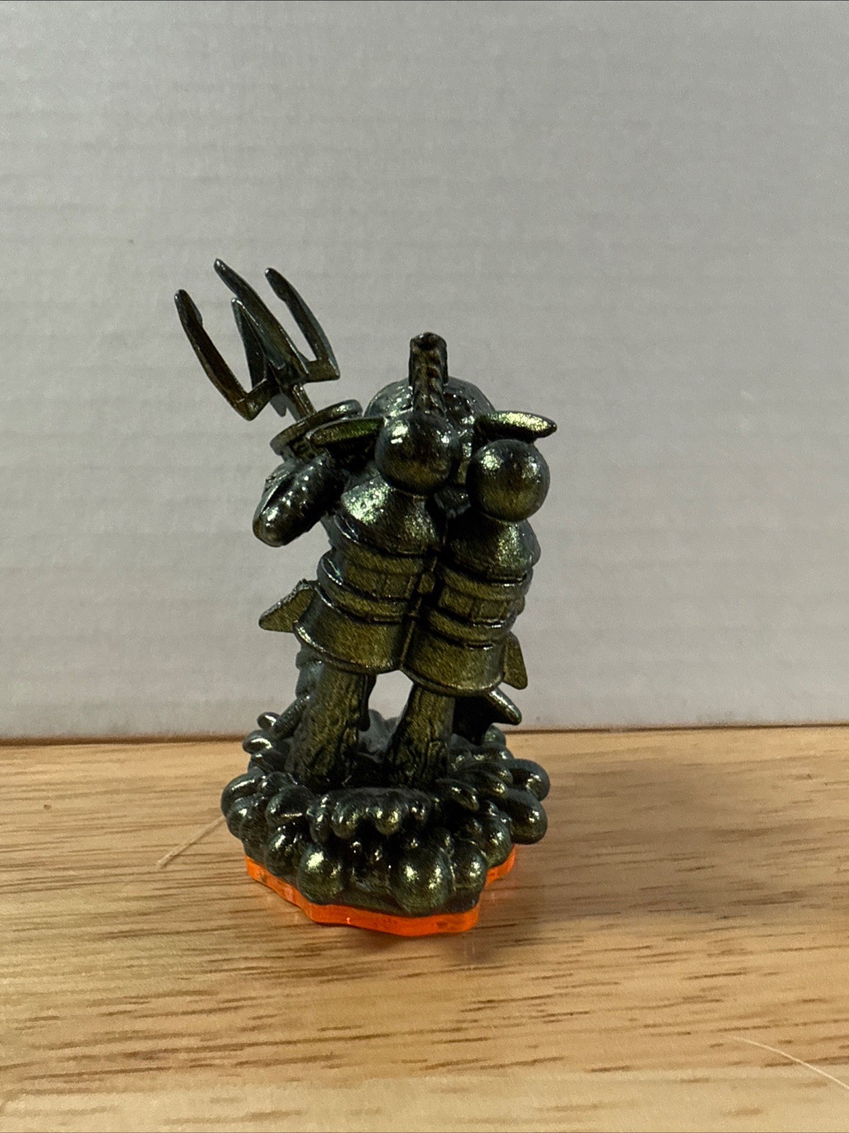 Skylanders Giants Gill Grunt Metallic Green Variant Video Game Figure Only