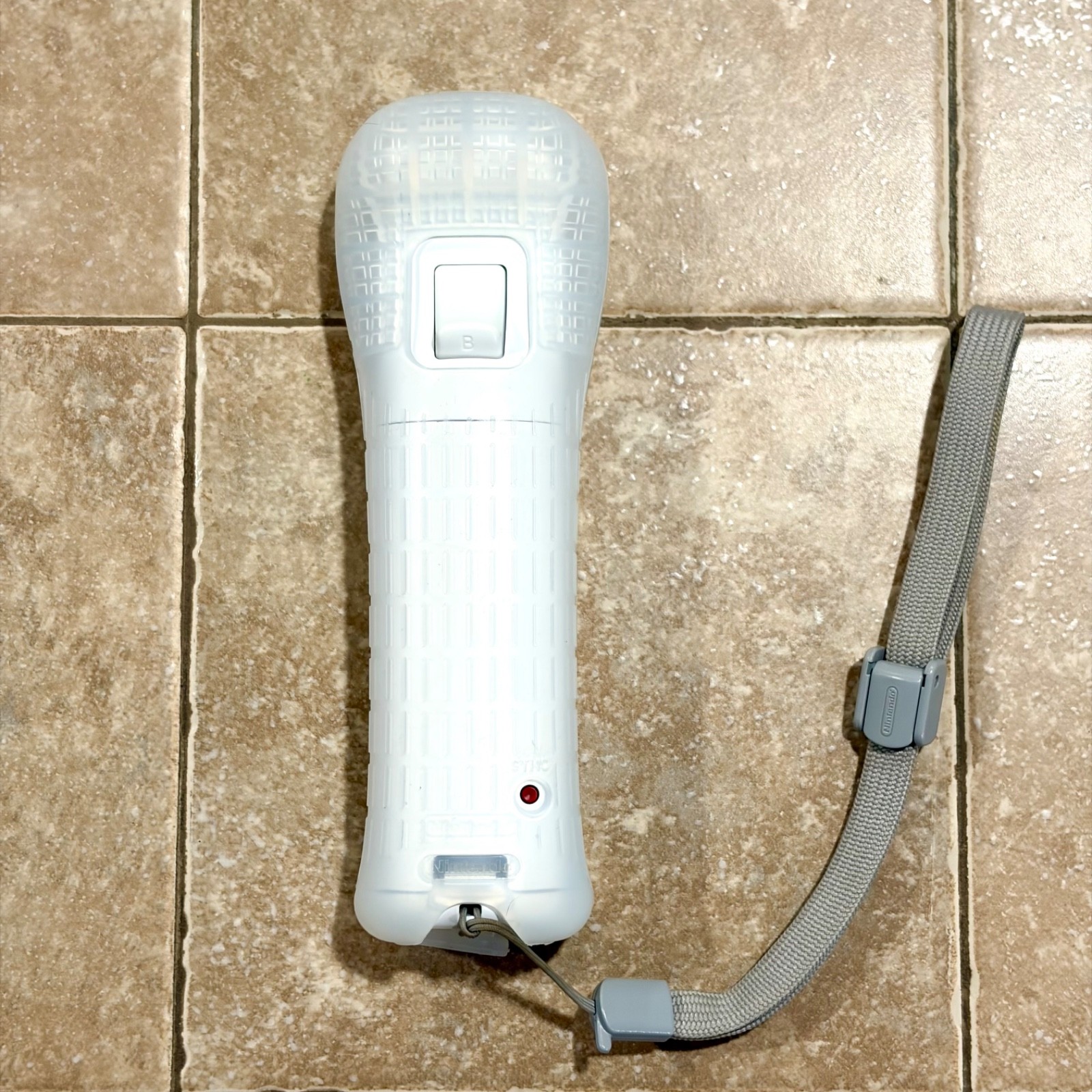 Nintendo Wii RVL-036 Motion Plus White OEM Remote, Strap, Cover TESTED Working