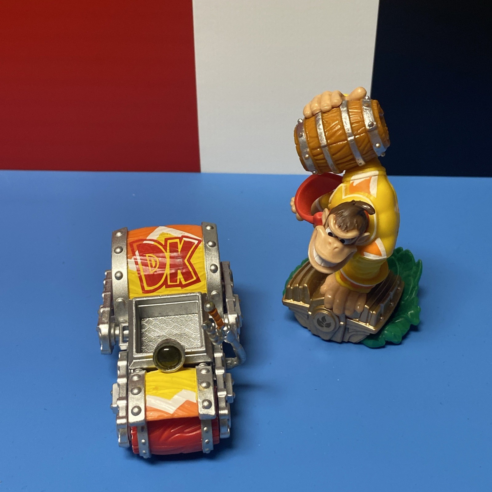 Skylanders Superchargers Donkey Kong Barrel Blaster Racing Car