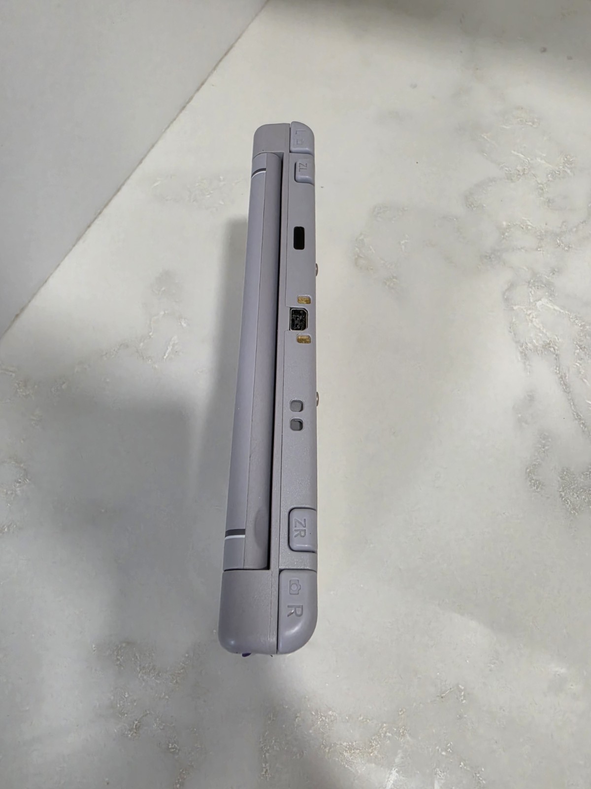 Nintendo New Nintendo 3DS XL SNES Edition Gray 4 GB Handheld Console (NTSC)