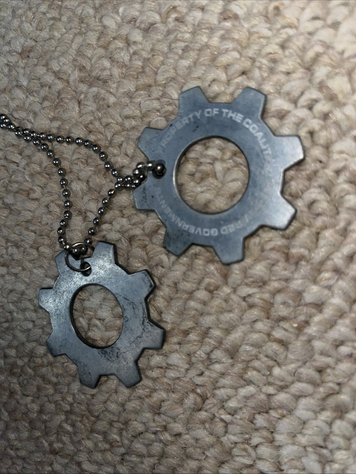 Gears of War 2 GOW Official Cog Tags Necklace RARE PROMO NFR Xbox 360