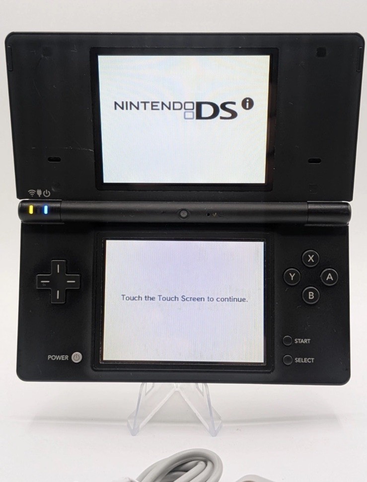 Nintendo DSi Black Console Bundle w/ Charger & 16GB SD Card