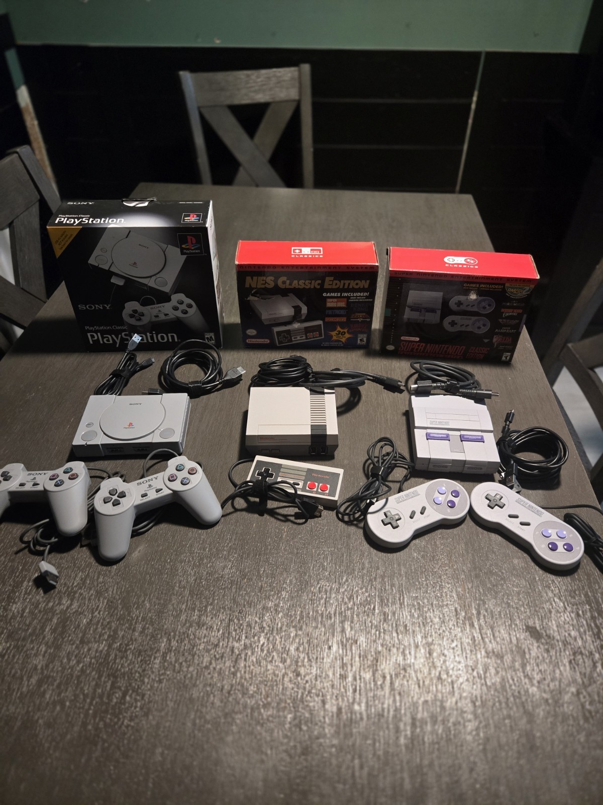Mini Console Lot. Classic Nintendo NES,SNES, And Playstation