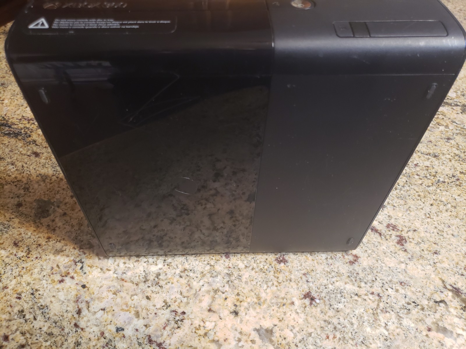 Xbox 360 E Console Model 1538 4GB – Bundle: Controller, Power Supply, Games