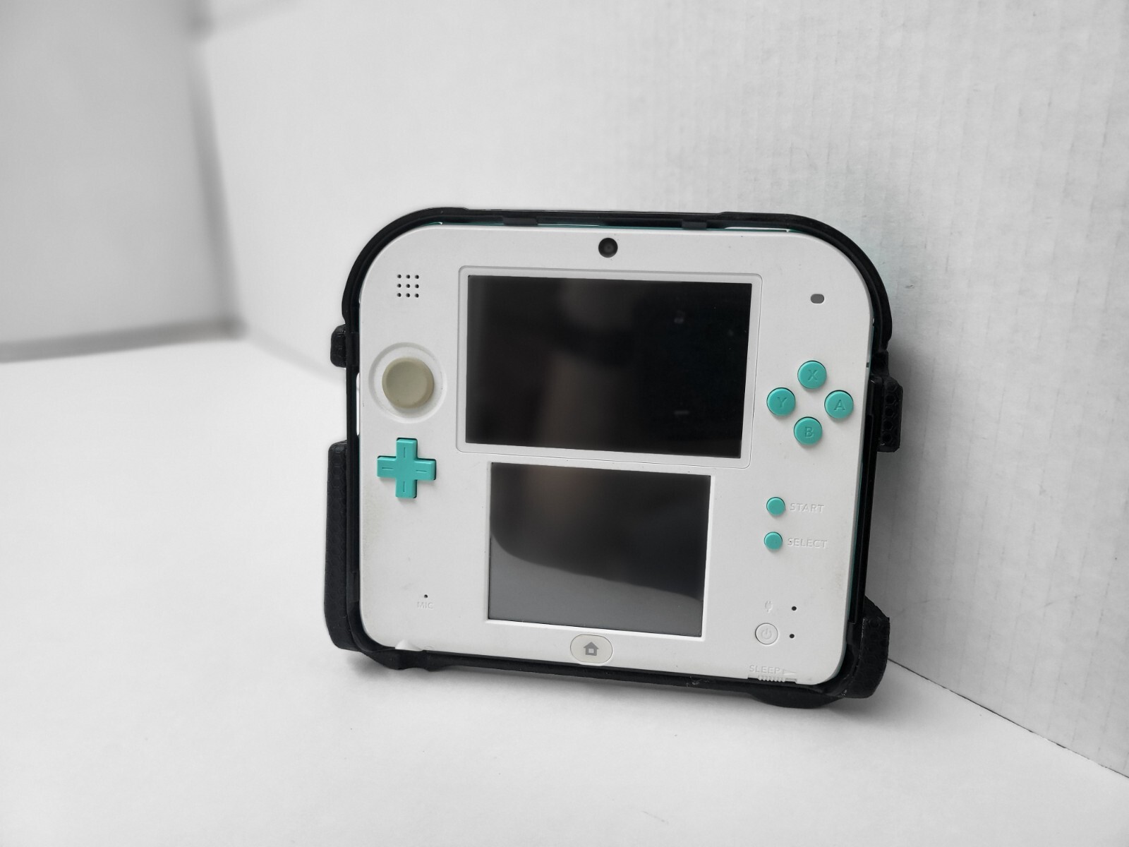 MINT NEW RED/BLACK NERF PROTECTIVE ARMOR CASE HAND GRIP HANDLE FOR NINTENDO 2DS