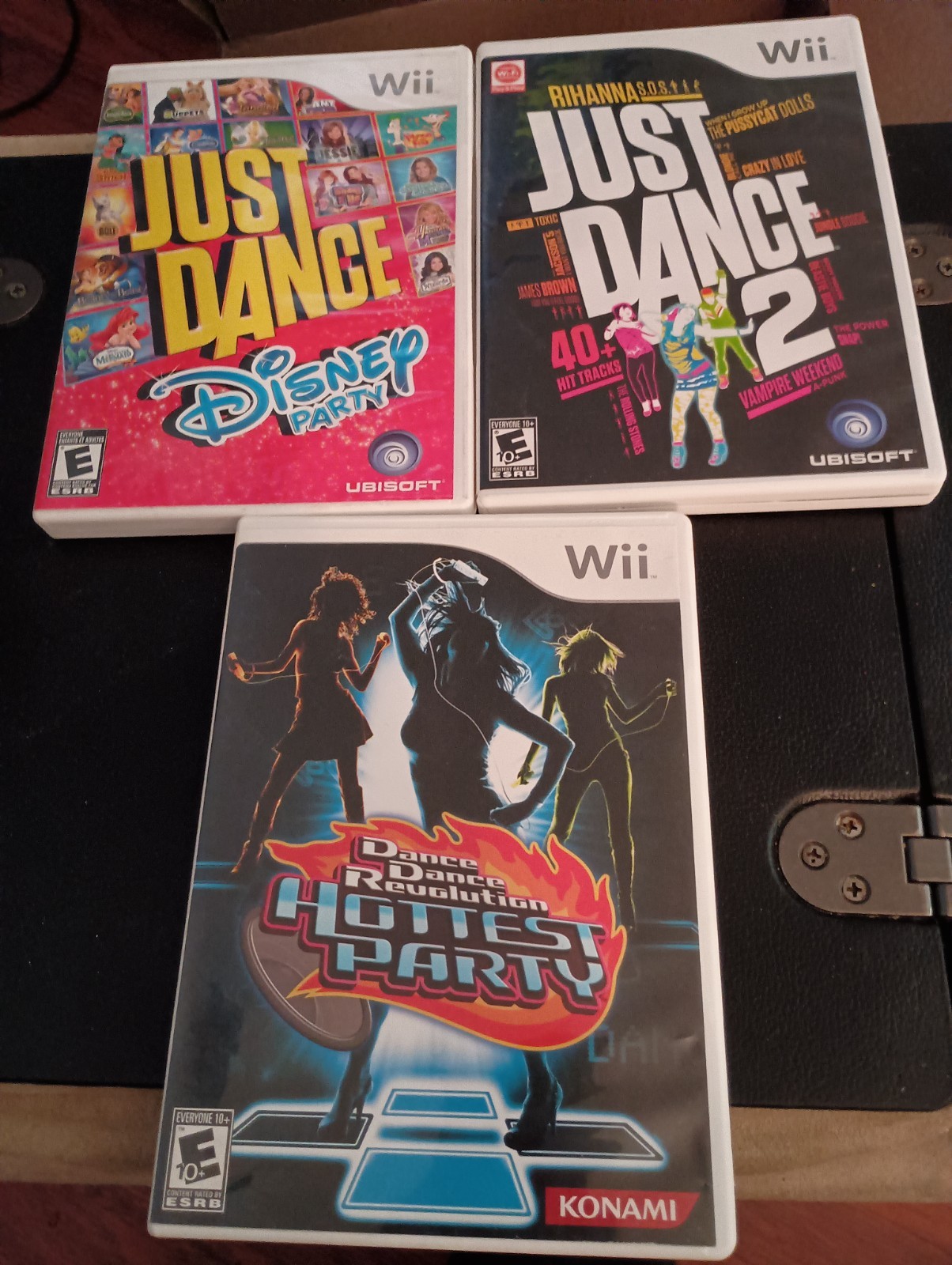 Just Dance 2, Disney, DDR (Nintendo Wii Lot Of 3 Games) CIB Complete w/Manuals