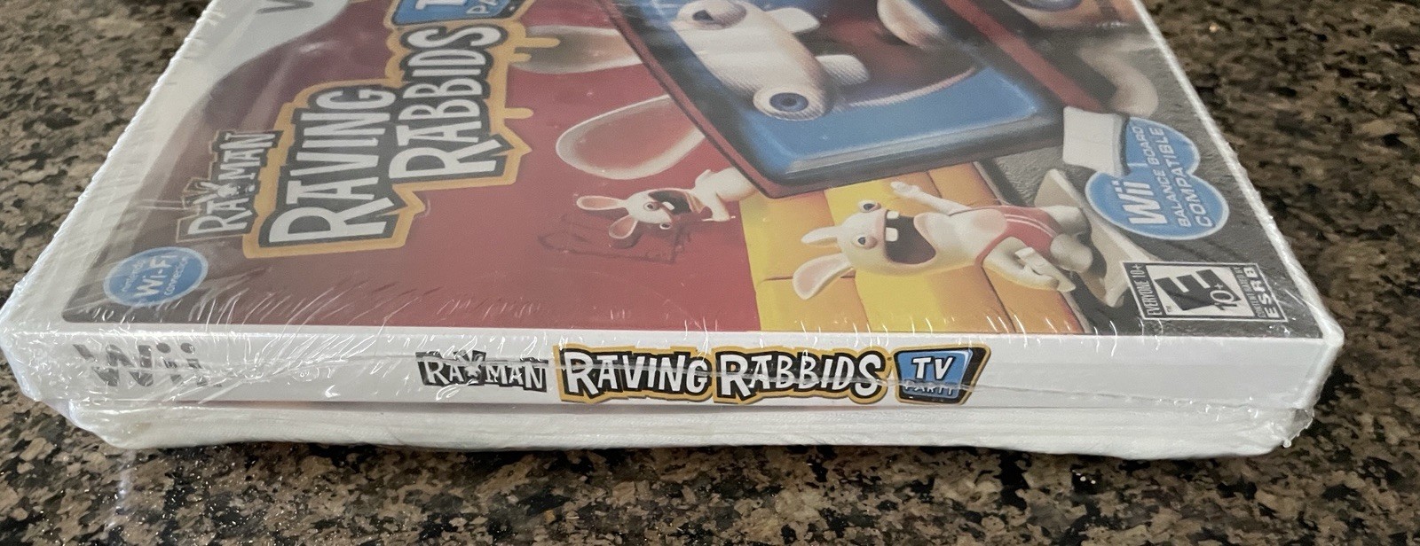 Brand New – Rayman Raving Rabbids: TV Party SHIRT BUNDLE RARE (Nintendo Wii)