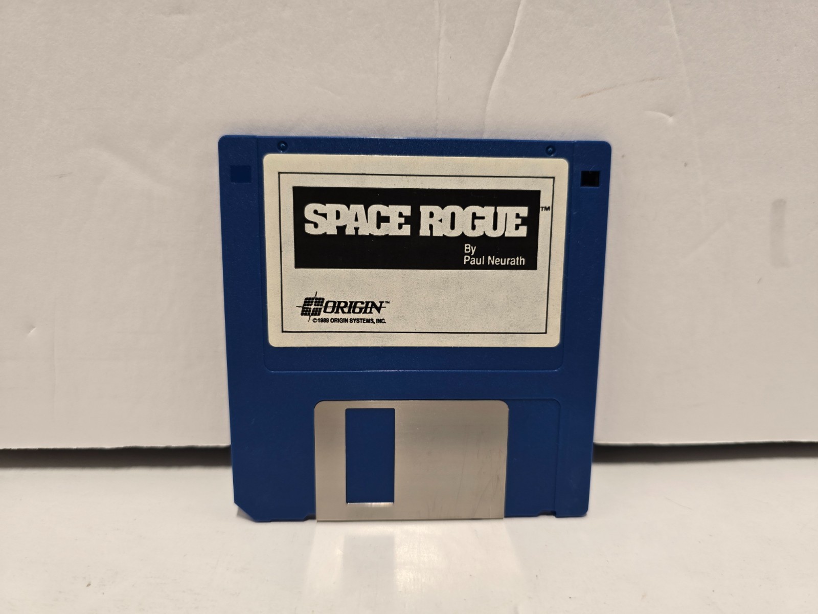 Space Rogue w/ Manual & Inserts 3.5″ Commodore Amiga