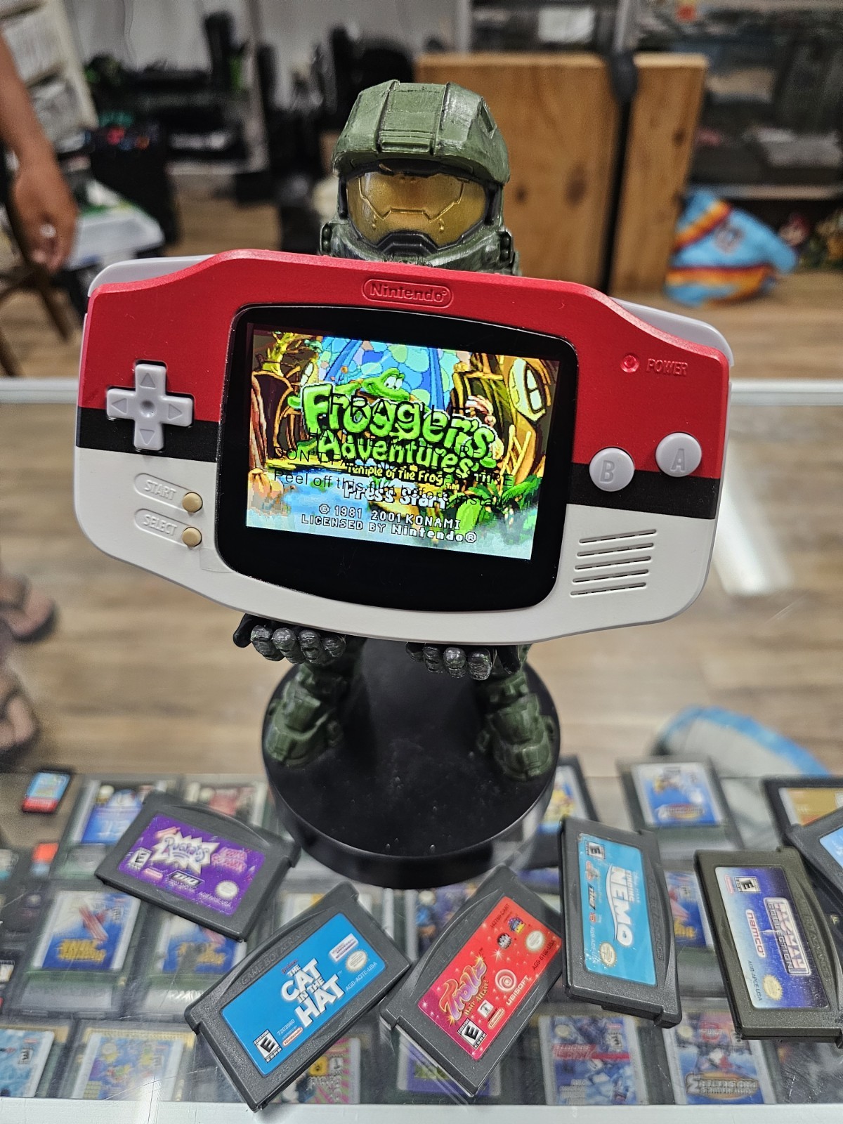 Nintendo GameBoy Advance White/Red Handheld GBA Bundle