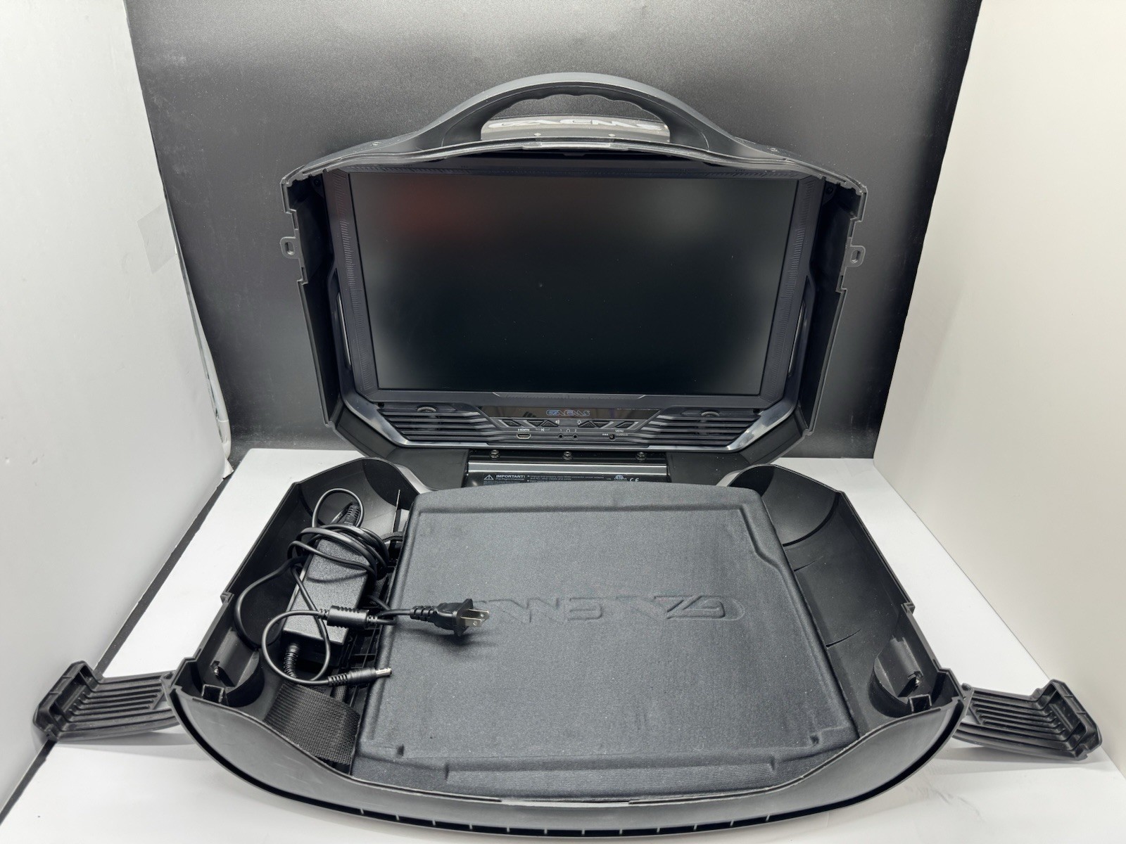 GAEMS G190 Vanguard Portable Gaming Case 19″ Monitor with Power and HDMI Cables