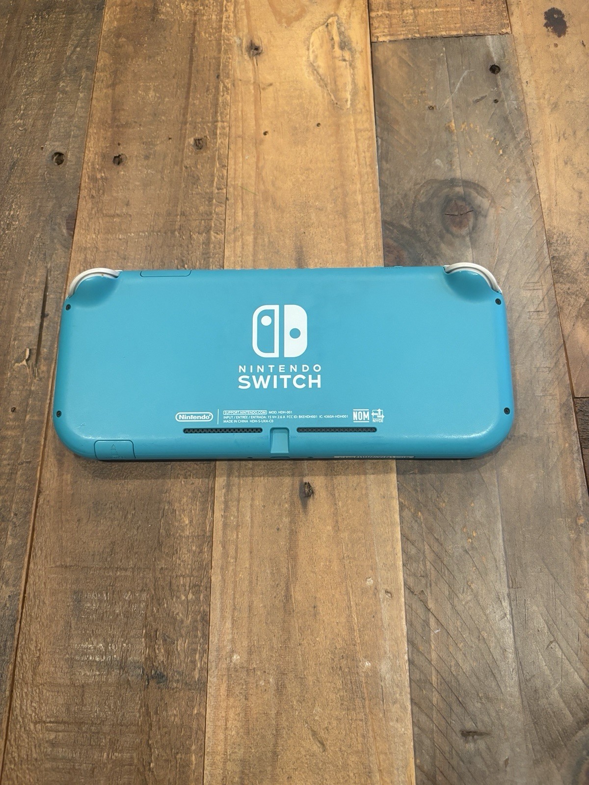 Nintendo Switch Lite Blue 32GB w/ White Carry Case 720p HDH-001