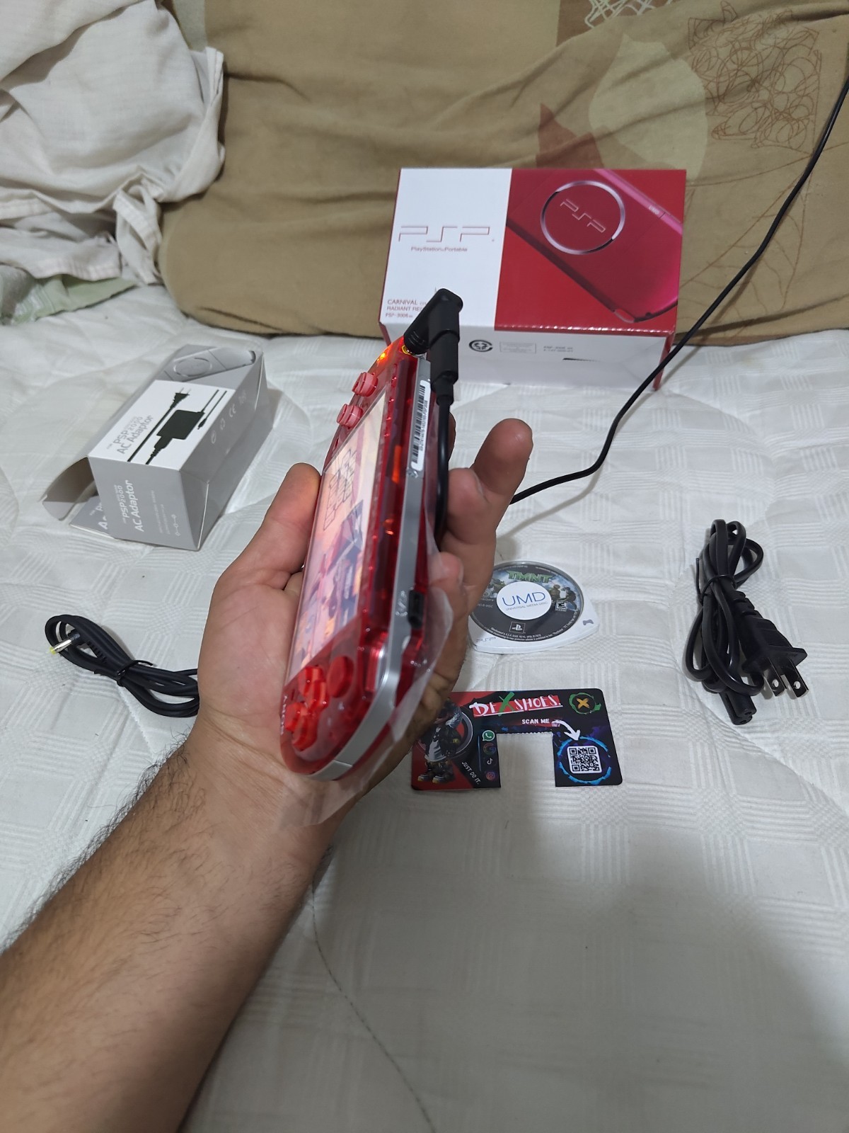 Sony PSP 3000 transparent red with 32 GB games USB-C adapter
