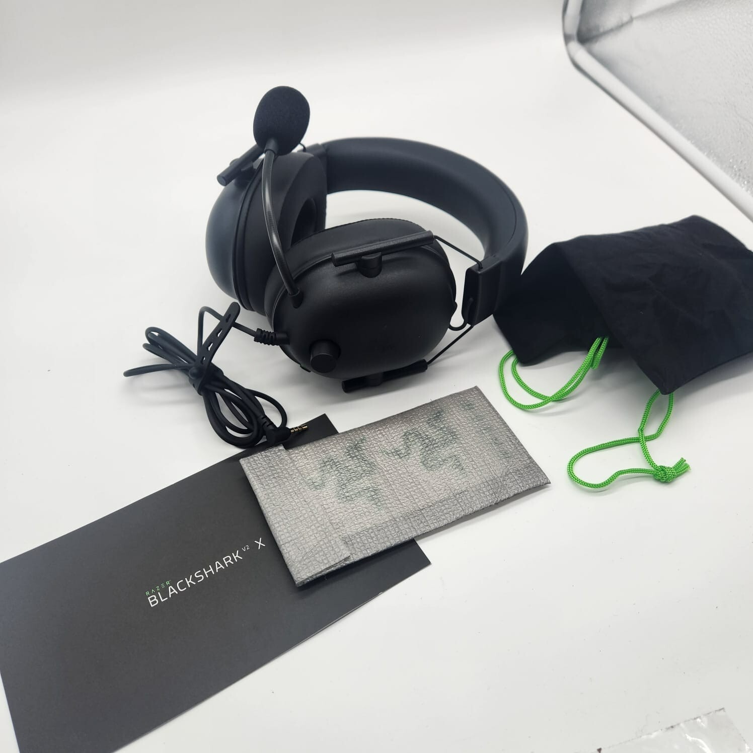 Razer BlackShark V2 X Gaming Headset 7.1 Surround Sound 50mm Drivers 3.5mm Jack