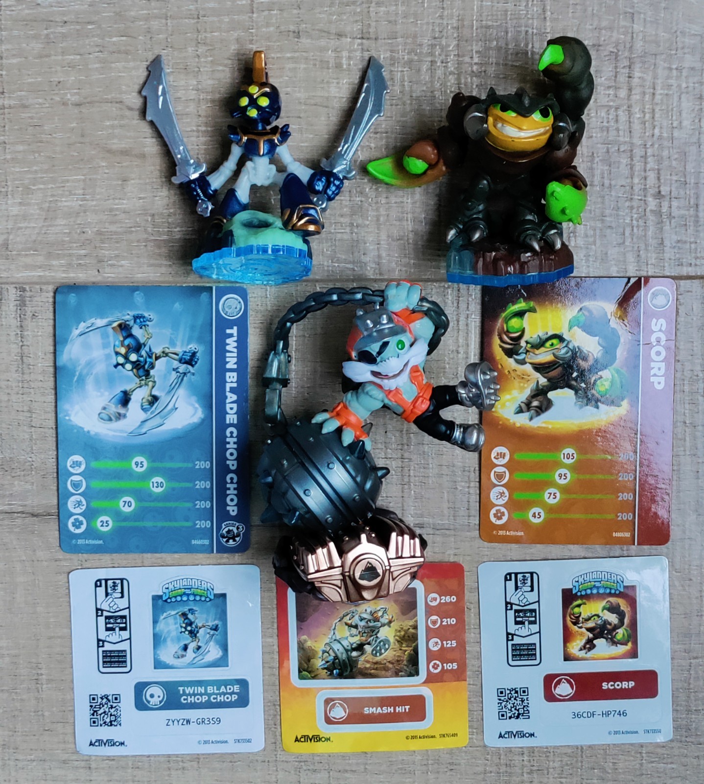Skylanders Superchargers Figure – Smash Hit, scorp, Twin Blade