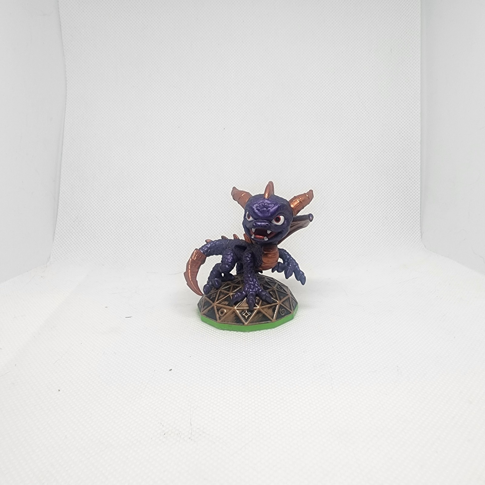 Skylanders Giants Series 2 Spyro Toys To Life Figure 2012