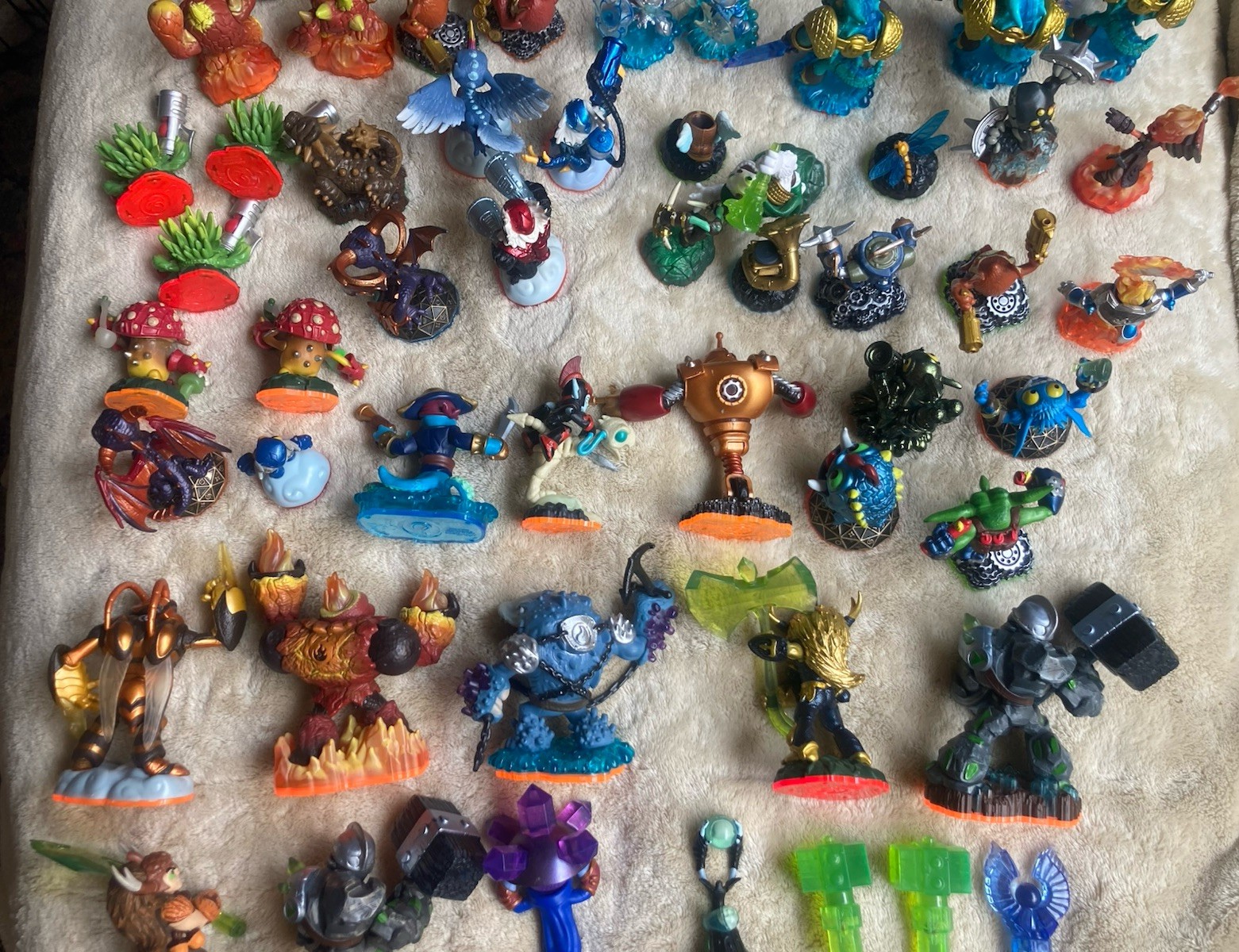Skylanders Activision Character Action Figure Large Mixed Bundle Lot 58 Pieces
