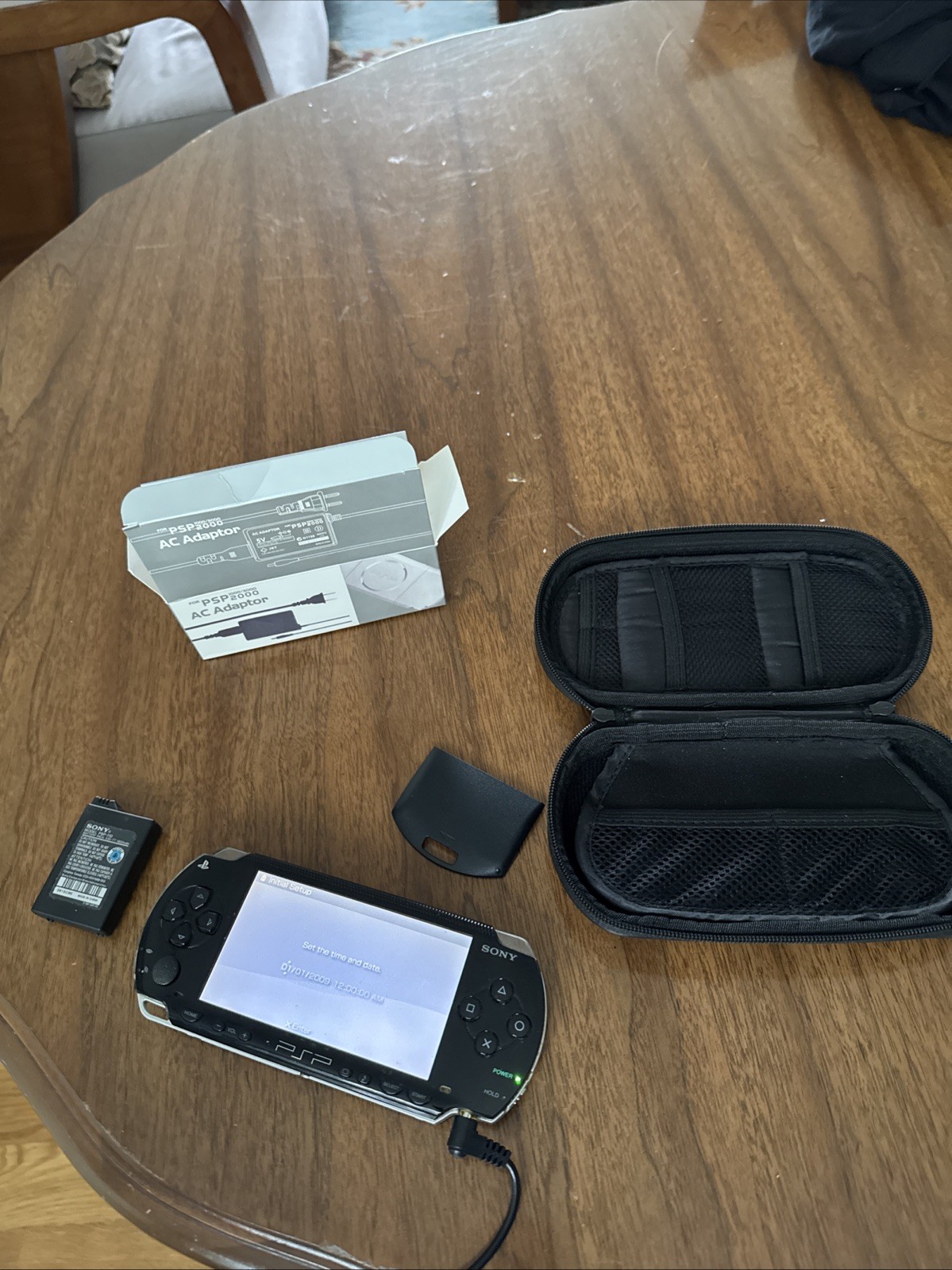 PSP 1001 Handheld Console w/ Charger Battery & Memory Stick Working Sony