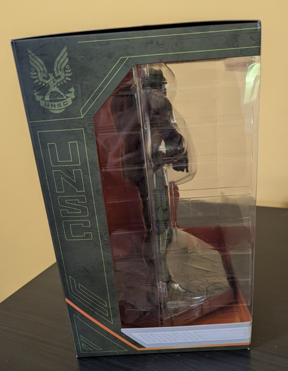 Halo Infinite Master Chief PVC Statue – Brand New