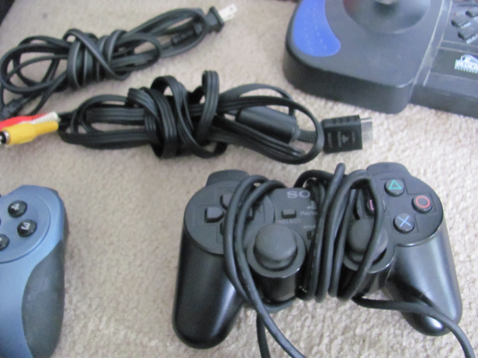 Sony PlayStation 2 PS2 Fat Console Bundle w/Controllers/Games/Pelican/accessorie