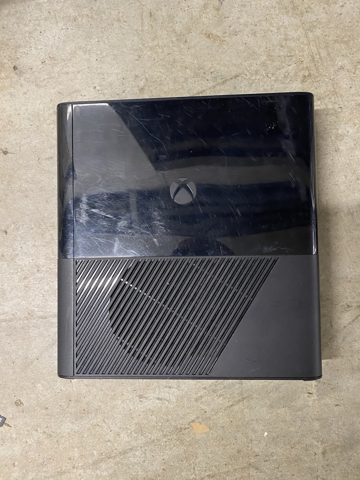 Microsoft Xbox 360 E Console Bundle 2 OEM Controllers Untested AS IS No Cords