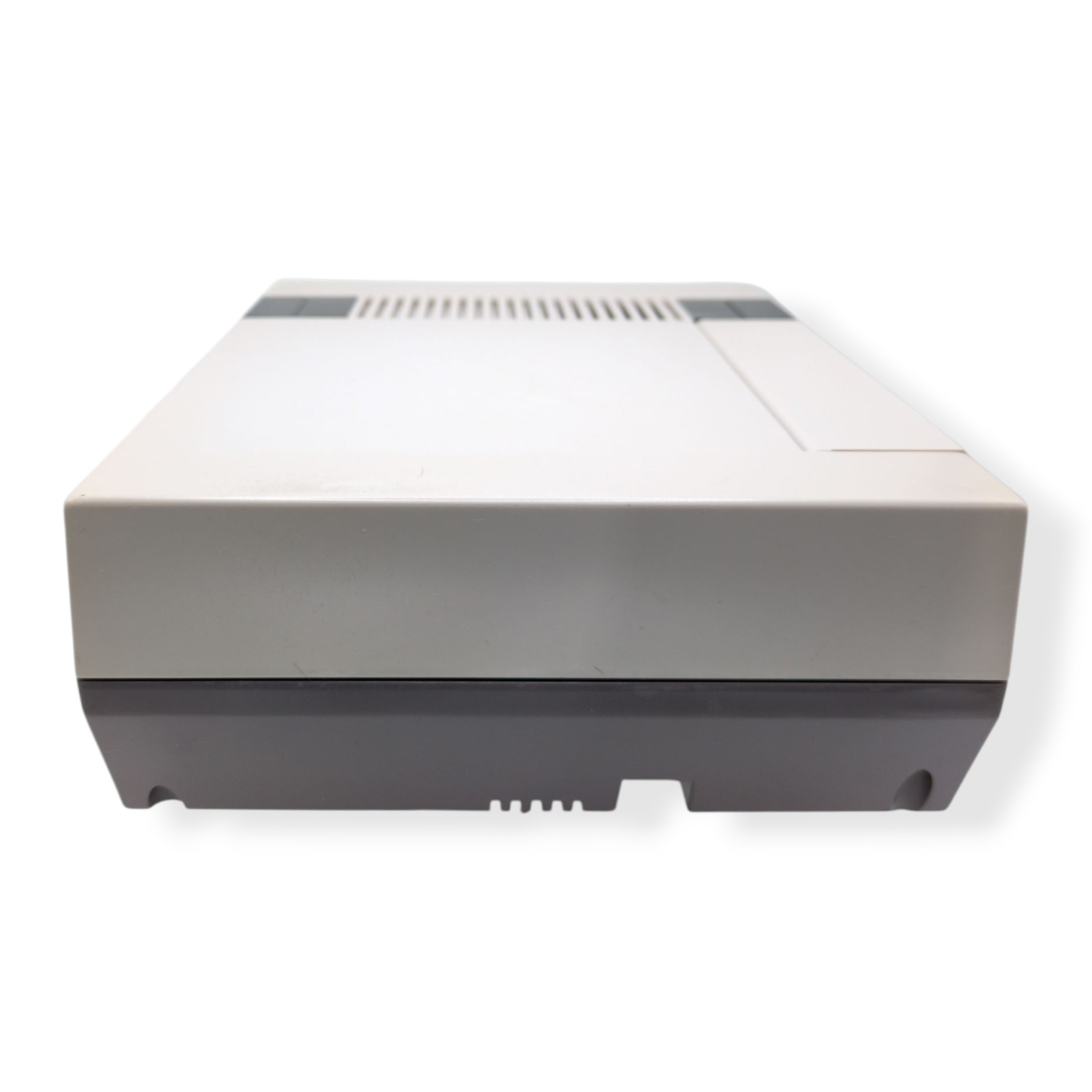 Nintendo NES Console with RGB Mod, Blue LED, Multiout Port, RGB and S-Video