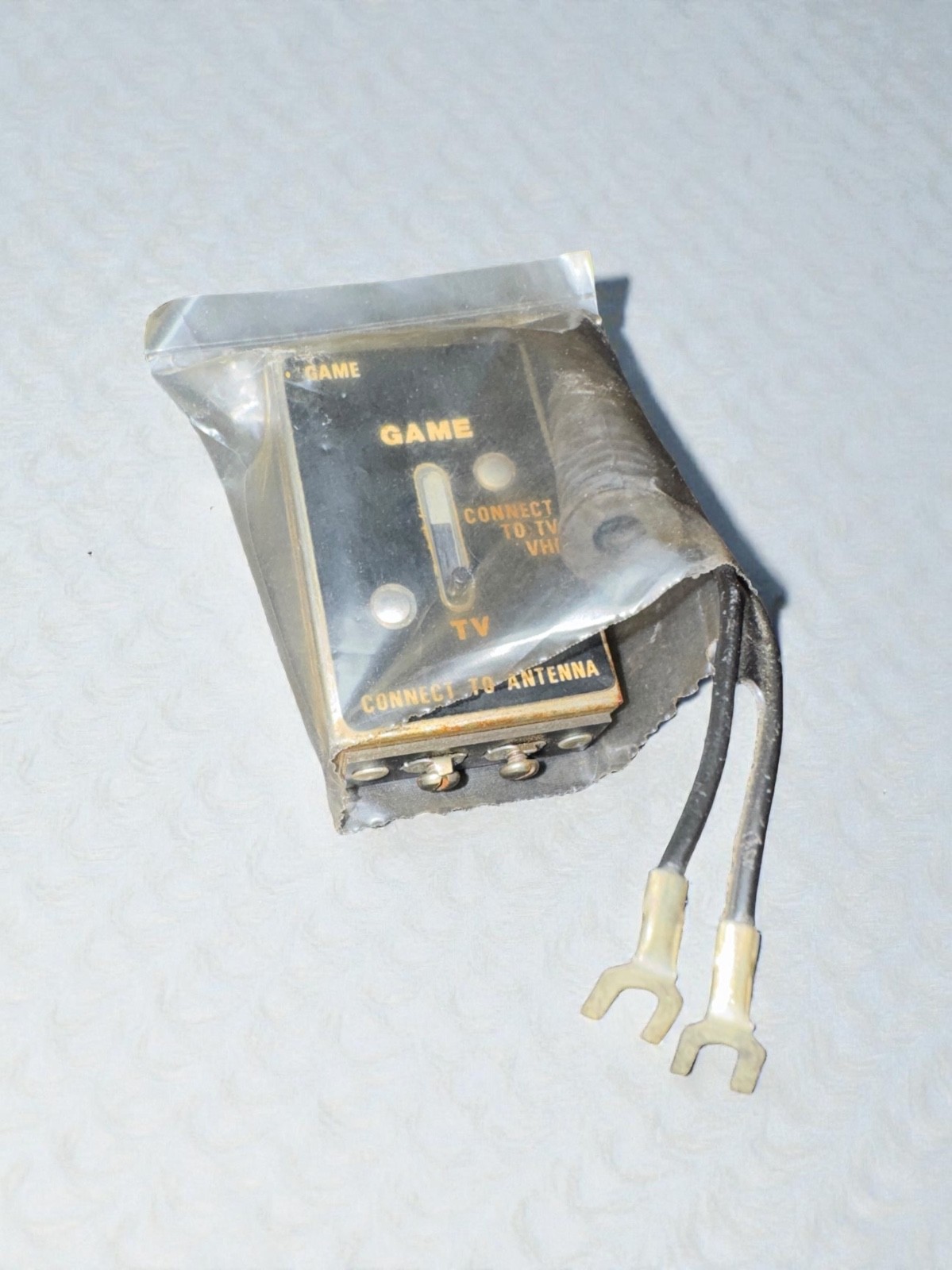 VTG Computer Atari Game to TV Antenna Switch Adapter VHF Connection #2