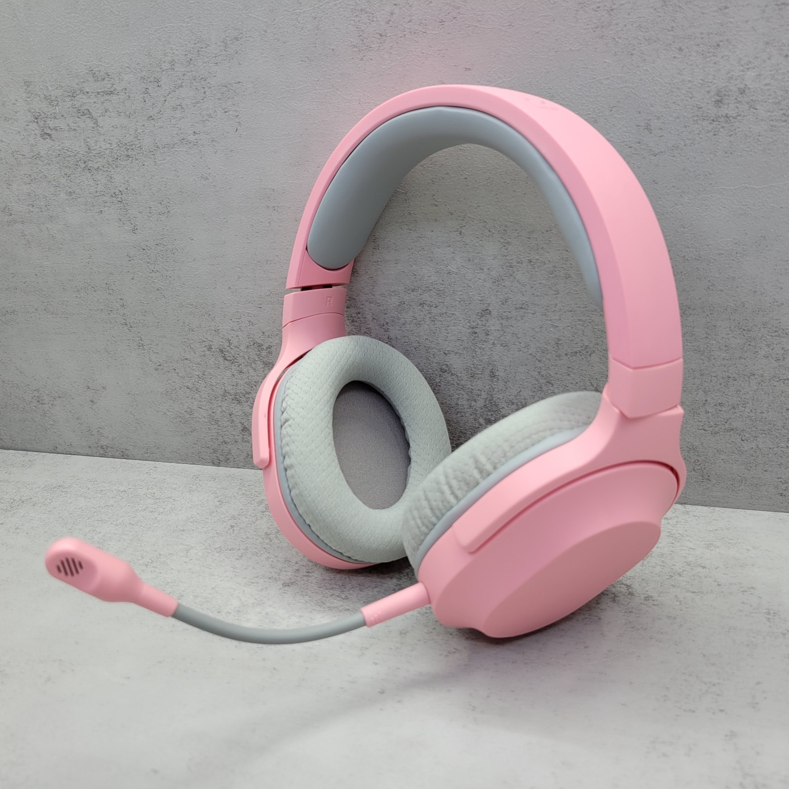 Razer Barracuda X WIRED ONLY ! Gaming Headset for PC, PS4, PS5, Switch – Pink
