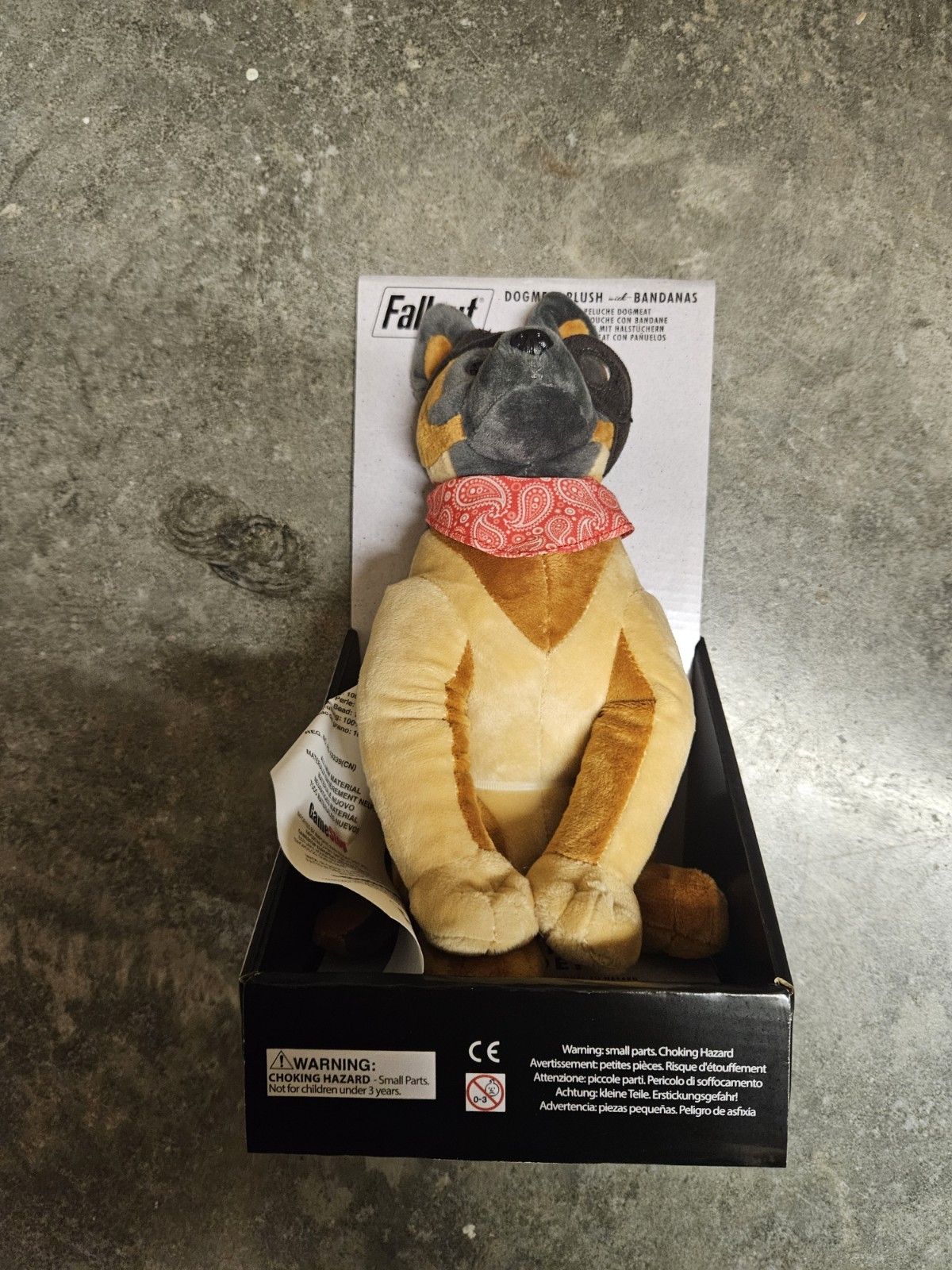 Fallout 4 Dogmeat Bethesda Plush Stuffed Animal Dog Bandana + Goggles Video Game