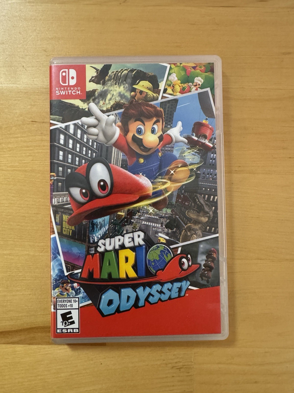 Super Mario Odyssey (Nintendo Switch) Cartridge w/ Case