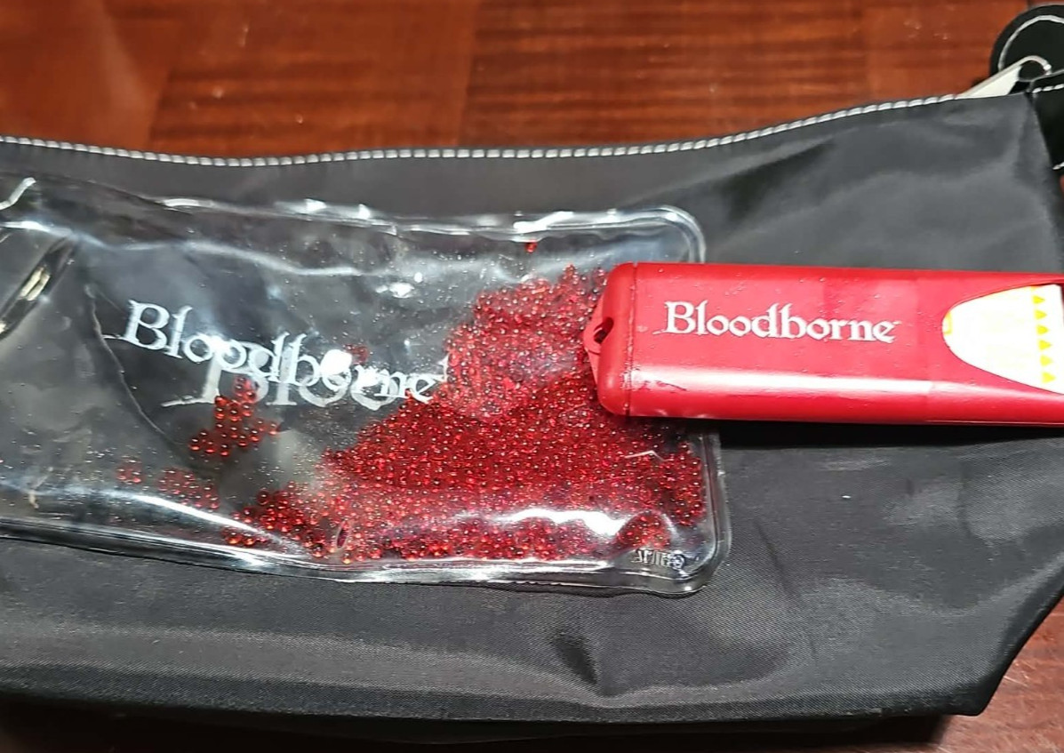 Bloodborne Promo Promotional Playstation 4 PS4 Medical Bag Kit RARE