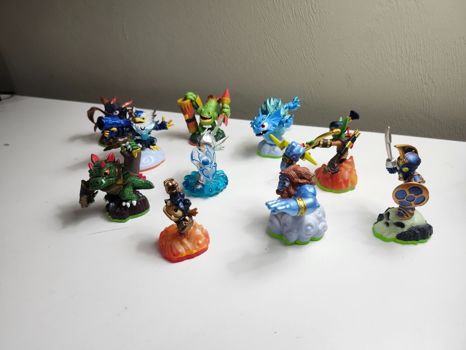 Skylanders Lot of 10 Various Figures No Duplicates