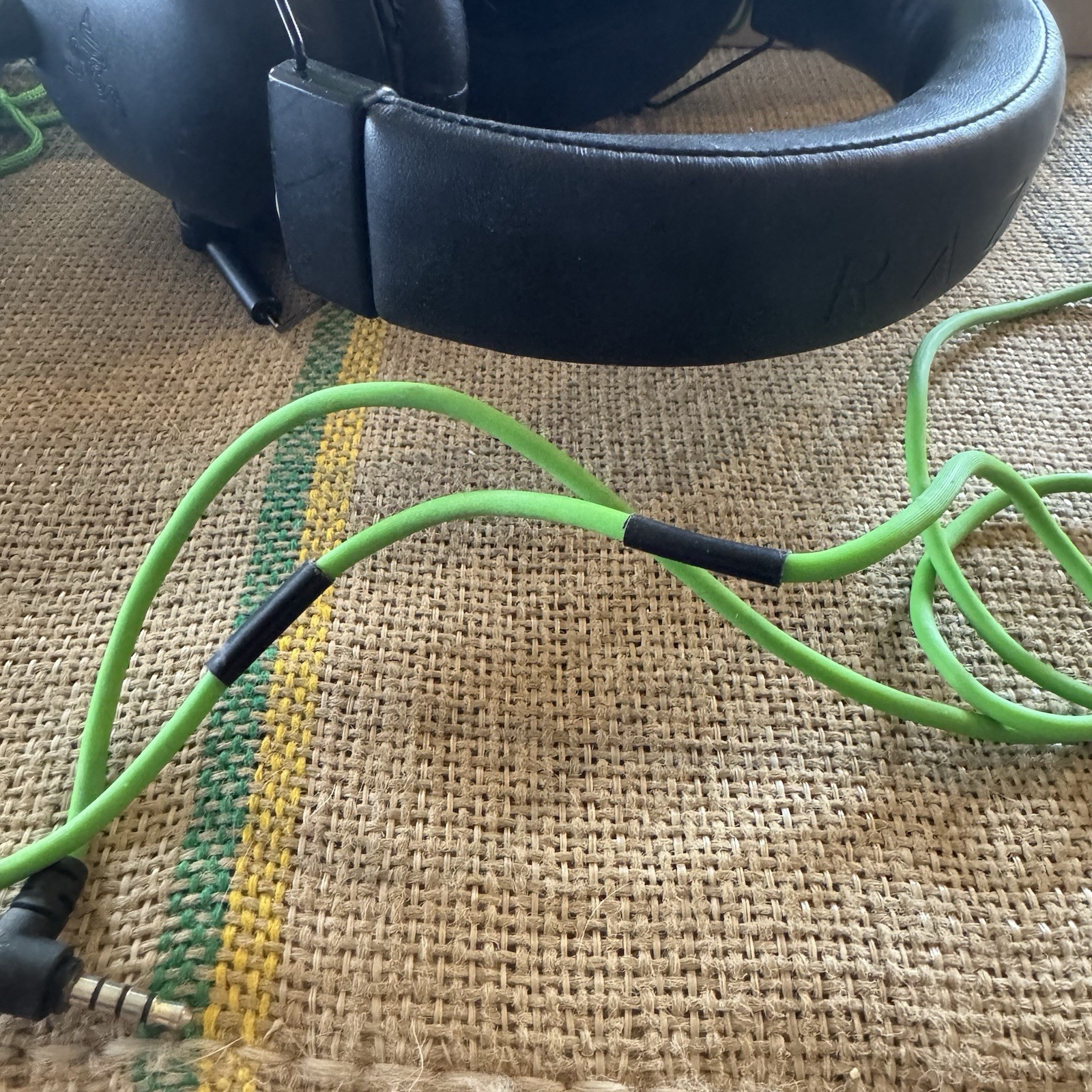 Razer BlackShark V2 X Wired Gaming Headset HyperClear Cardioid Mic Black