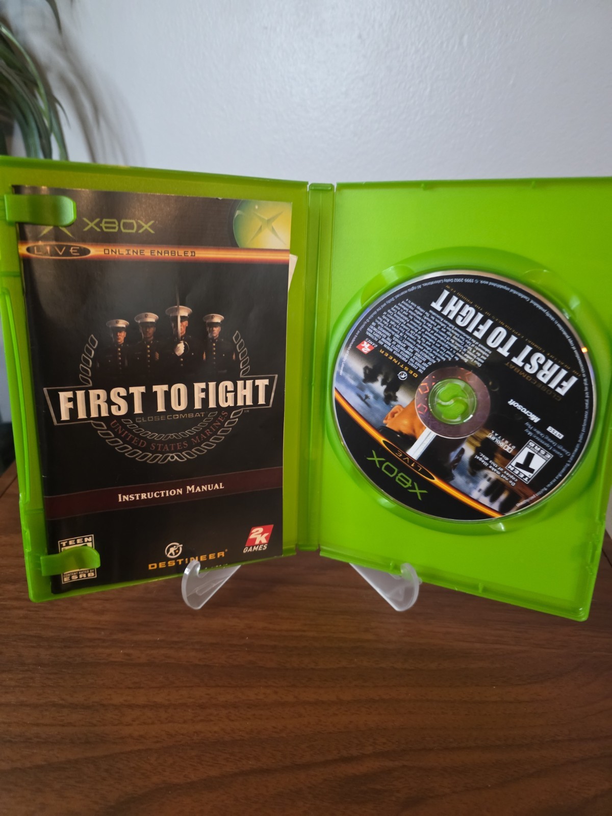 Close Combat: First to Fight (Microsoft Xbox, 2005) Complete Tested Working