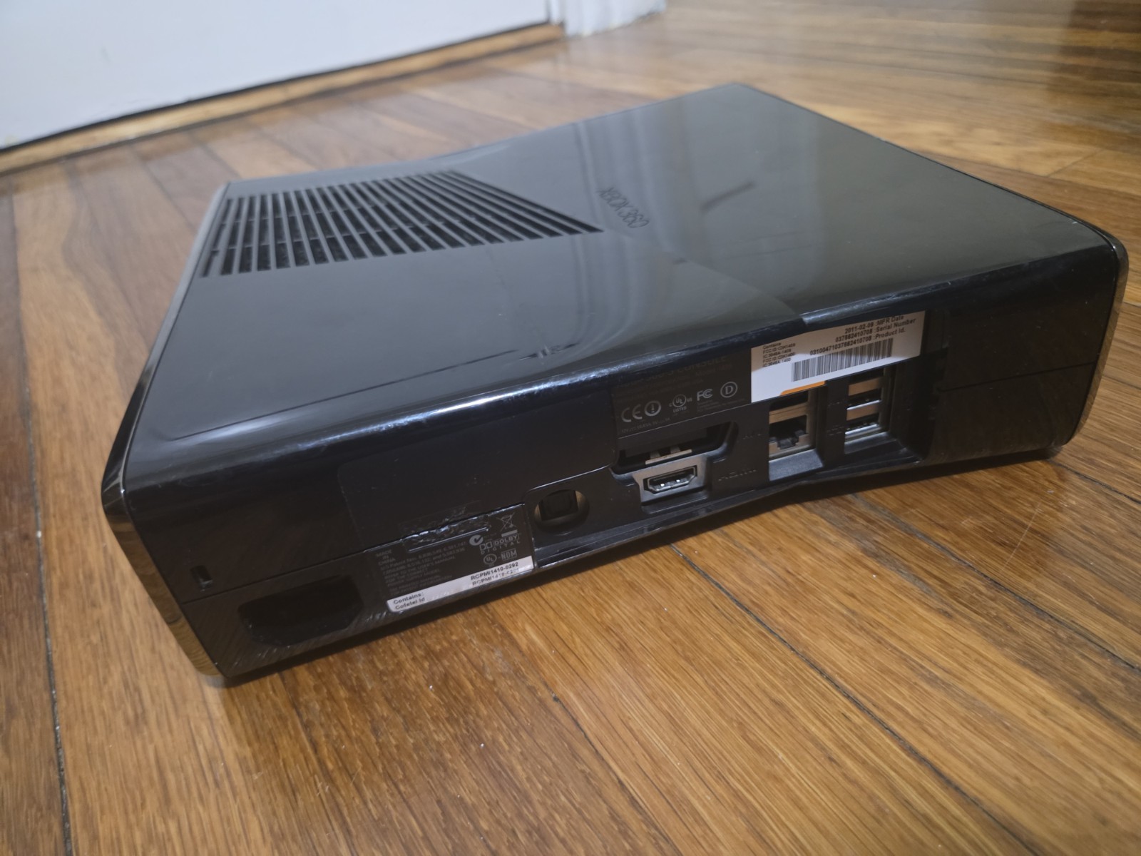 Microsoft Xbox 360 Slim Black Console Bundle – Tested & Working