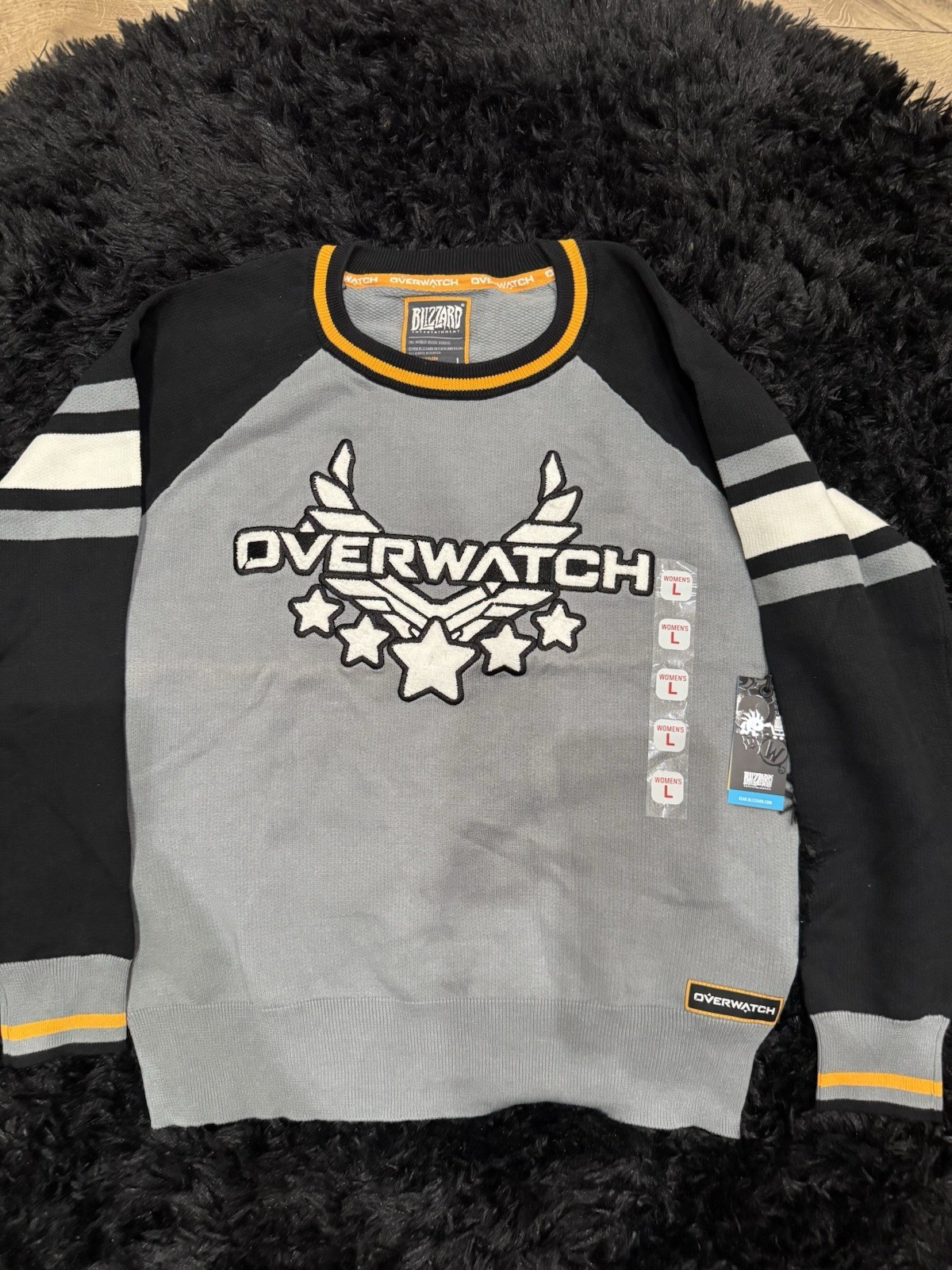 New Blizzard Woman’s Gray & Black Overwatch League Ragland Sweater NWT Size LRG