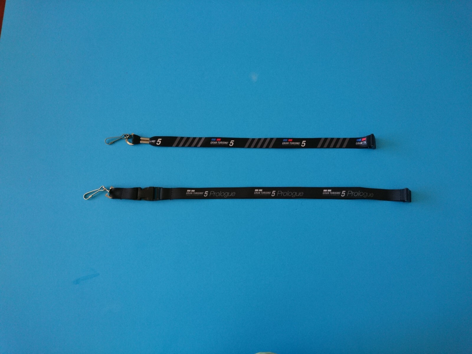 2 LANYARDS GRAN TURISMO 5 & GRAN TURISMO 5 PROLOGUE PlayStation 3 (PS3) LANYARDS